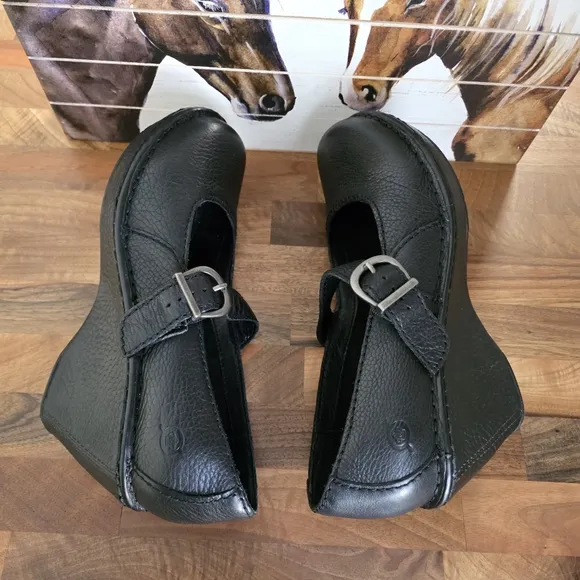 Born Black Leather Wedge Mary Jane Shoes Size Women's 7