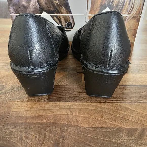 Born Black Leather Wedge Mary Jane Shoes Size Women's 7