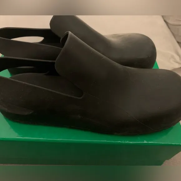 Bottega Veneta Puddle sling back slides