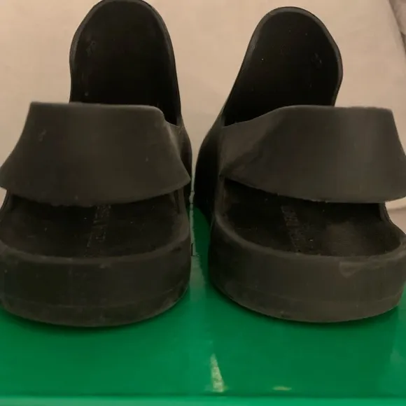 Bottega Veneta Puddle sling back slides