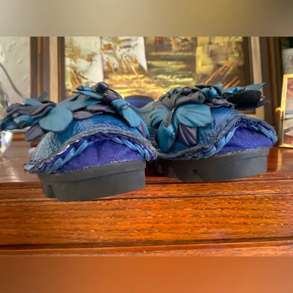 Brand New Socofy Leather Flower Shoes (Retail $120)