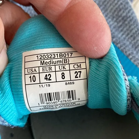 BROOKS Anthem 3 DNA athletic shoes