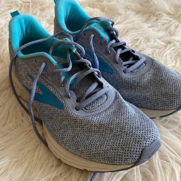 BROOKS Anthem 3 DNA athletic shoes