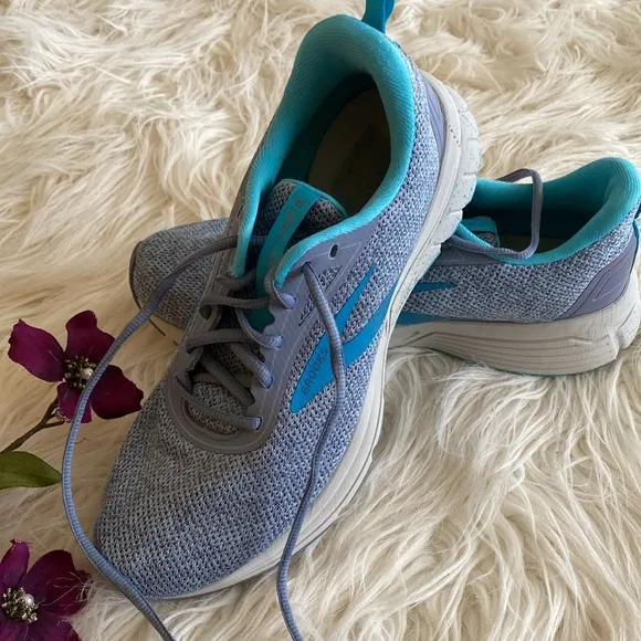 BROOKS Anthem 3 DNA athletic shoes