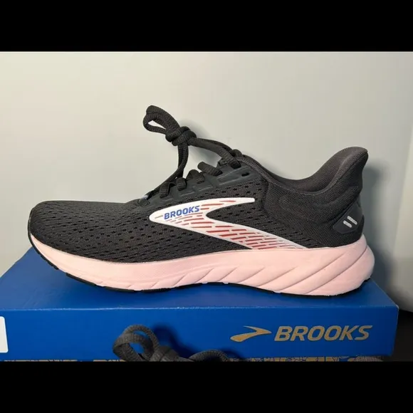Brooks Anthem 6 Running Shoes Sneakers Black/Pink Womans Size 7.5