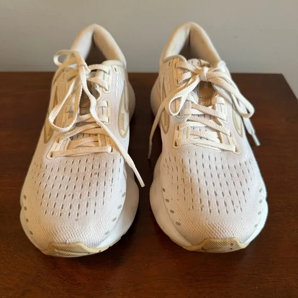 Brooks Glycerin 20 White Athletic Shoes Size 9
