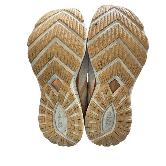 Brooks Ricochet LE Desert Edition Beige Brown Women Running Shoes 1202921B177