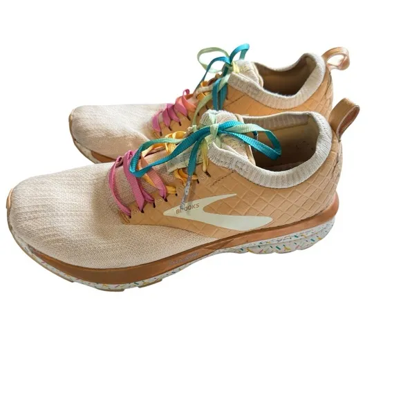Brooks Ricochet LE Desert Edition Beige Brown Women Running Shoes 1202921B177