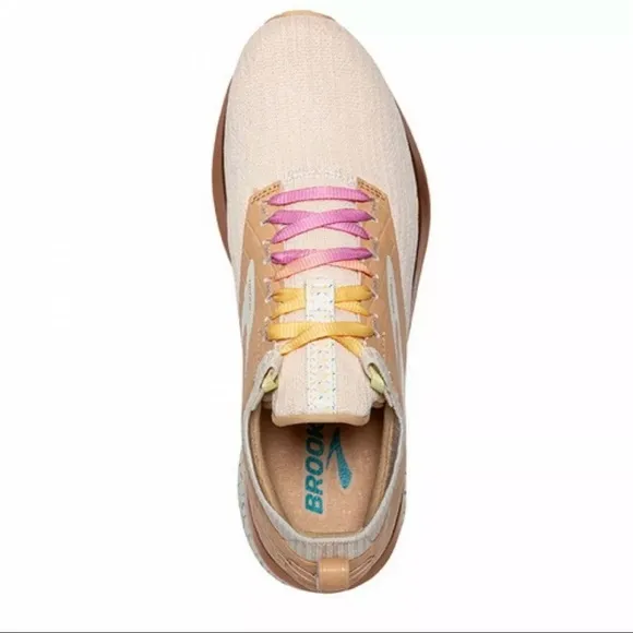 Brooks Ricochet LE Desert Edition Beige Brown Women Running Shoes 1202921B177
