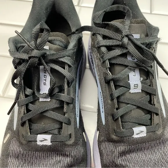Brooks Womens Launch GTS 9 1203741B060 Black Running Shoes Sneakers Size 10.5