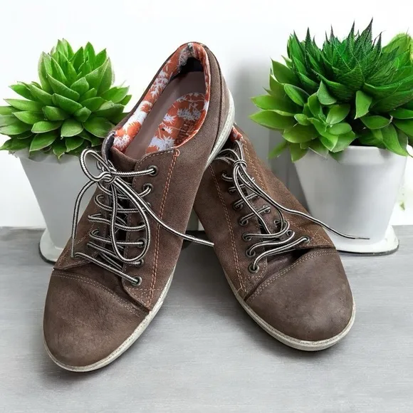 Brown Leather Men's Shoes TIMBERLAND men’s size 9.5 adventure sneaker
