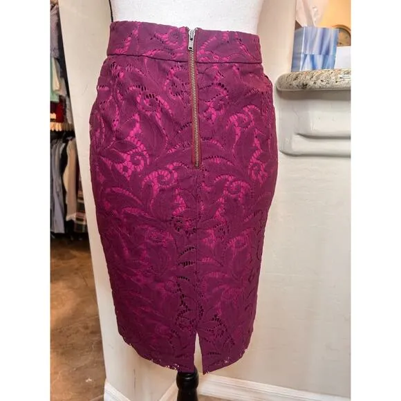 Cabi Frolic Plumberry Purple Pink Lace Overlay Pencil Skirt Size 2