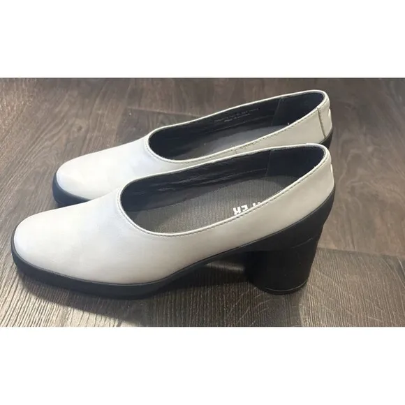 Camper Upright Beige Full Grain Leather Pumps Heels Slip On Comfortable Size 39