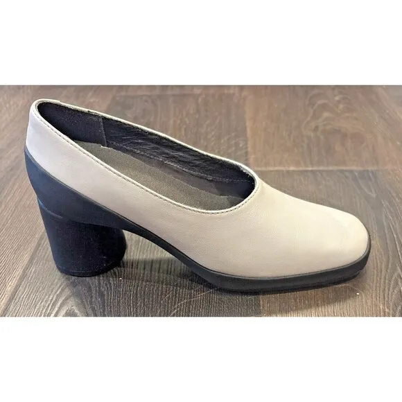 Camper Upright Beige Full Grain Leather Pumps Heels Slip On Comfortable Size 39