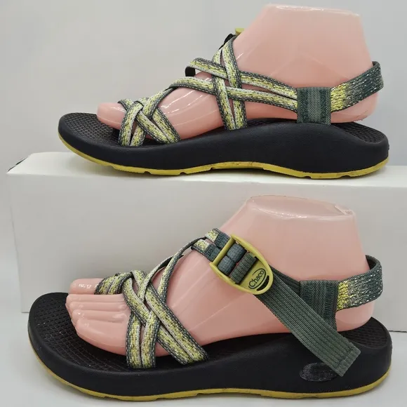 Chaco zcloud hiking outdoor sandals size 8