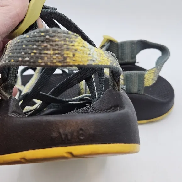 Chaco zcloud hiking outdoor sandals size 8