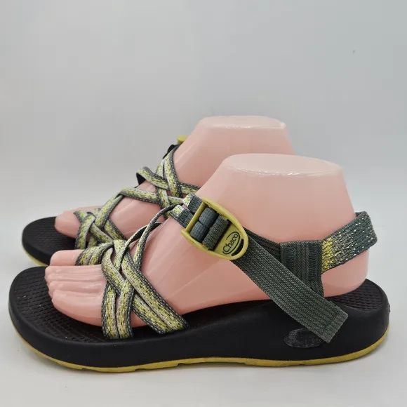 Chaco zcloud hiking outdoor sandals size 8