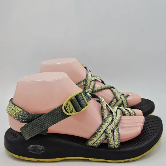 Chaco zcloud hiking outdoor sandals size 8