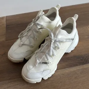 Christian Dior D-CONNECT SNEAKER White Sneakers Size 40