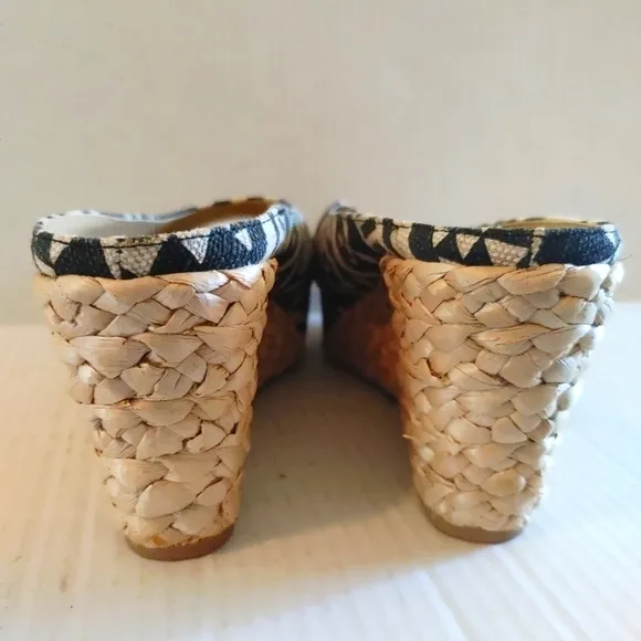 CL By Laundry Daysie Wedge Mule/Slides Size 8.5