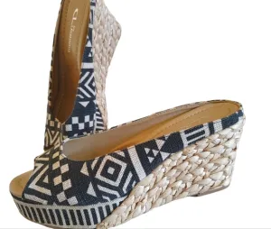 CL By Laundry Daysie Wedge Mule/Slides Size 8.5