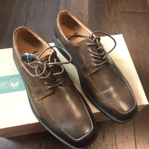 Clarks Men’s Daxan Walk Brown waterproof Shoes
