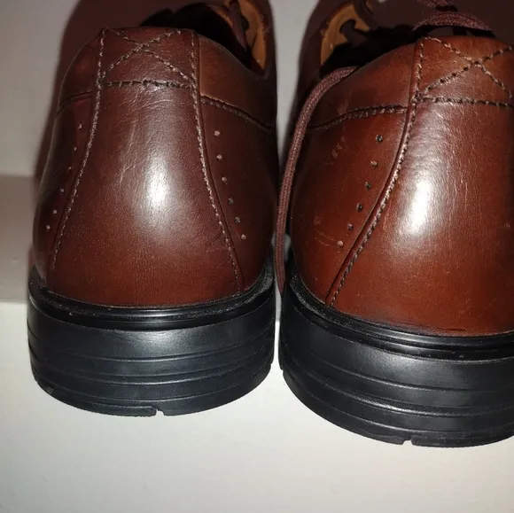 Clark's men's leather shoes size 10 brand new