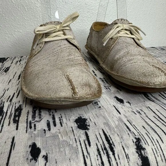 CLARKS Women's 7 Desert‎ Trek White Crackle Leather Ankle Shoes Lace Up