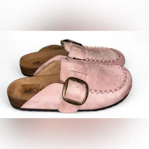 Cliffs by White Mountain Comfortable Pink Clogs With Buckle 8 Women’s New RARE