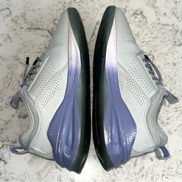 clove Women's Classic Sneaker in Grey Matter