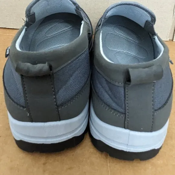 CNA - TROP Men's Non-Slip Sport Casual Shoes Soft-Soled and Travel-Ready Slip-On