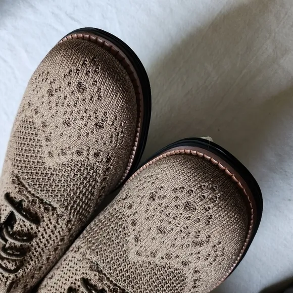 Cole Haan Original Grand Stitchlight Wingtip Oxford Choc Truffle Sz 8.5 Shoes