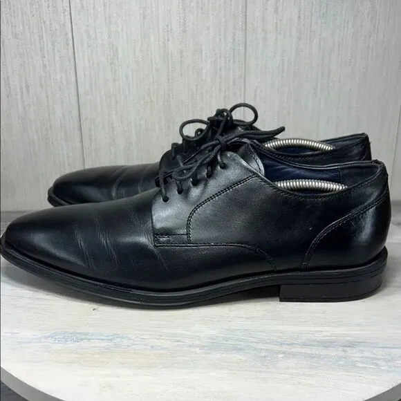 Cole Haan  Oxford Derby Shoes with Leather Upper and Rounded Toe