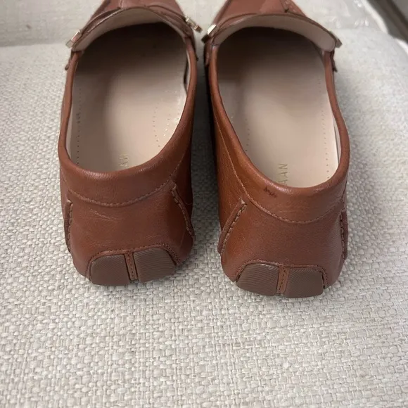 Cole Haan women’s super comfortable tan flat shoes with bow, size 10