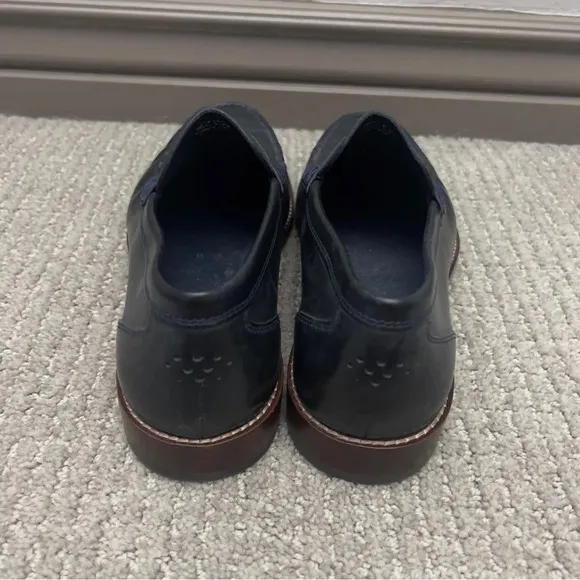 Colehaan size 9.5 Pinch blue leather shoes