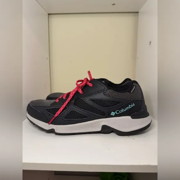 Columbia Vitesse Fast Track Hiking Shoes women’s size 9.5 black pink