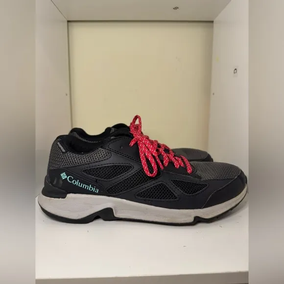 Columbia Vitesse Fast Track Hiking Shoes women’s size 9.5 black pink