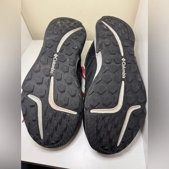 Columbia Vitesse Fast Track Hiking Shoes women’s size 9.5 black pink