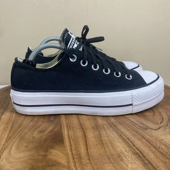 Converse Chuck Taylor Womens Black And White Size 7 Platform lift Low Top Shoes