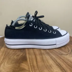 Converse Chuck Taylor Womens Black And White Size 7 Platform lift Low Top Shoes