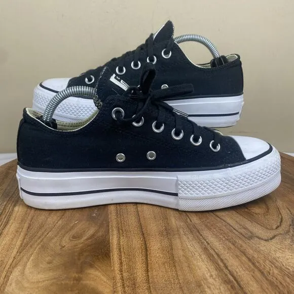 Converse Chuck Taylor Womens Black And White Size 7 Platform lift Low Top Shoes