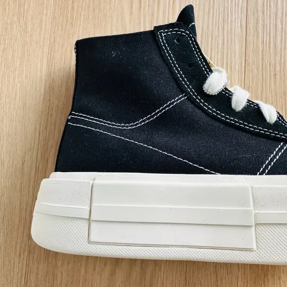 🤩Converse Women Shoes Chuck Taylor All Star Hi Size 8.5 Sneakers Black A04689C