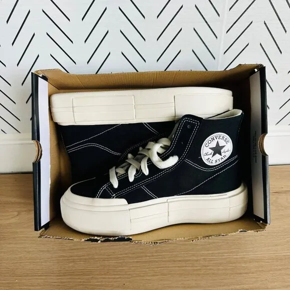 🤩Converse Women Shoes Chuck Taylor All Star Hi Size 8.5 Sneakers Black A04689C