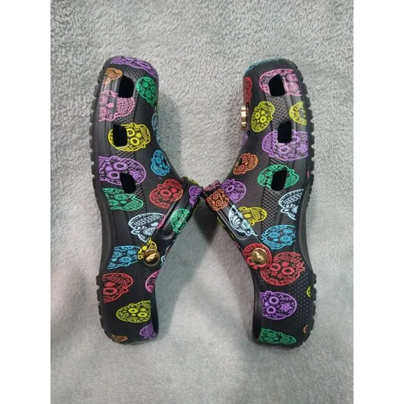 Crocs Shoes Mens 11 Bistro Day of the Dead Clog Skulls Rare Limited Edition