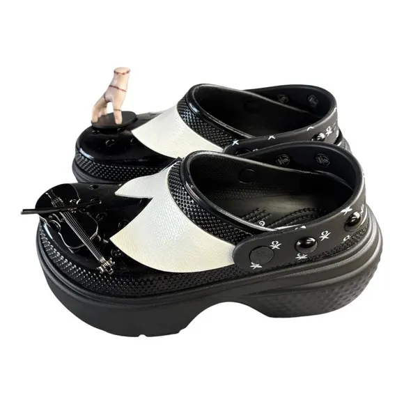 Crocs Wednesday Platform Clogs Size 8 Addams Family Chunky Shoes Goth Whimsigoth