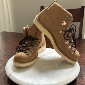 DANNER Mountain Light Classic Hiking Lace-Up Boots Deseret Tan Men’s 8