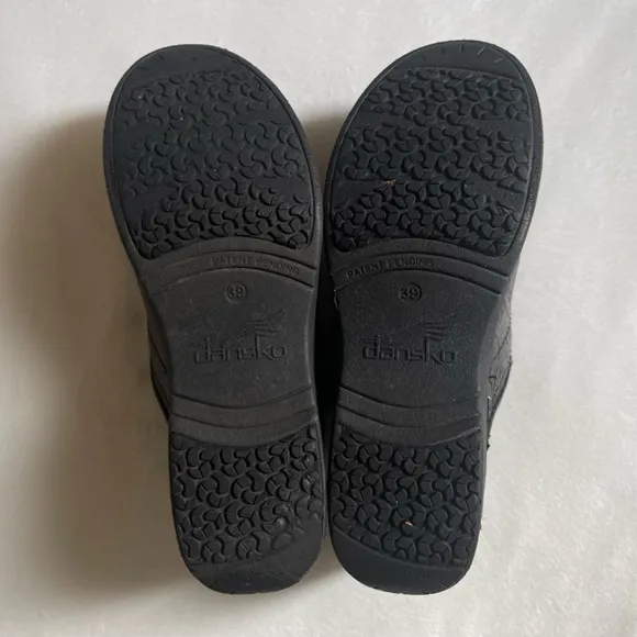 Dansko XP 2.0 Floral Black Tooled Leather Waterproof Slip Resistant Slide Clogs