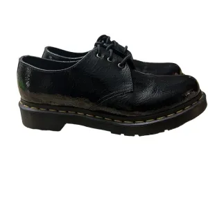 DR. MARTENS Rikard Lunar Leather Shoes Size 7 Crackle Surface