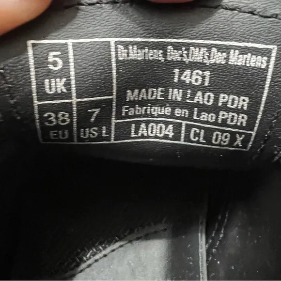 DR. MARTENS Rikard Lunar Leather Shoes Size 7 Crackle Surface