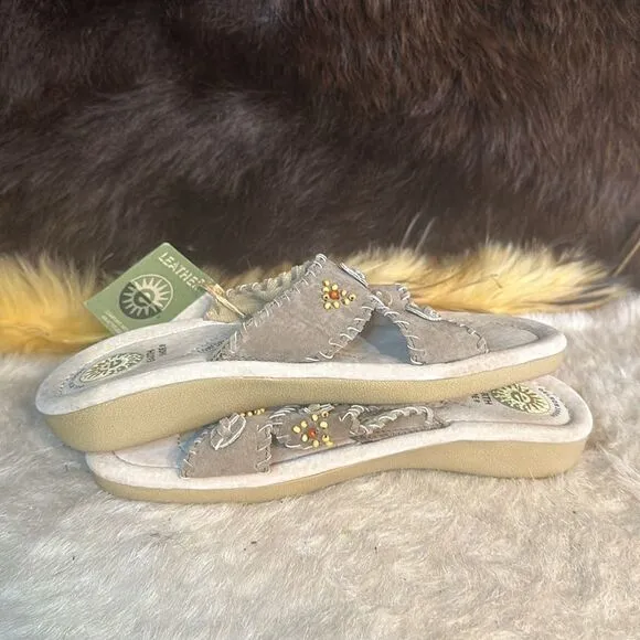 Earth Shoe 8.5 (CCC1) NWT